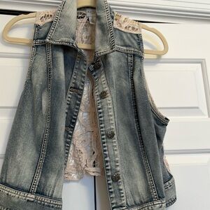 #81 amazing denim vest  crochet detail